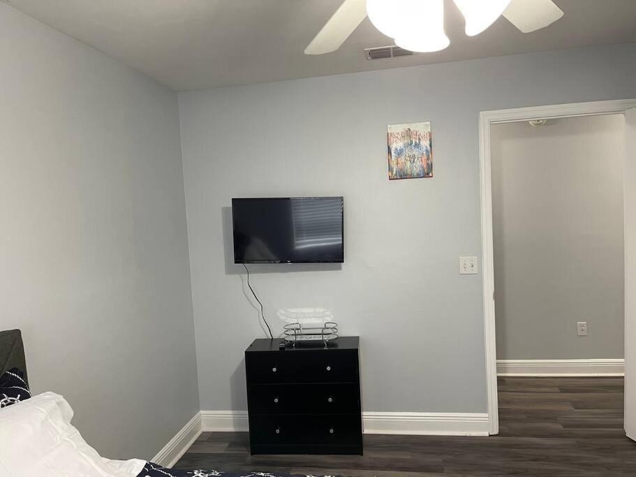 Cheerful 3-Bedrooms With Free Parking On Premises Tallahassee Eksteriør billede